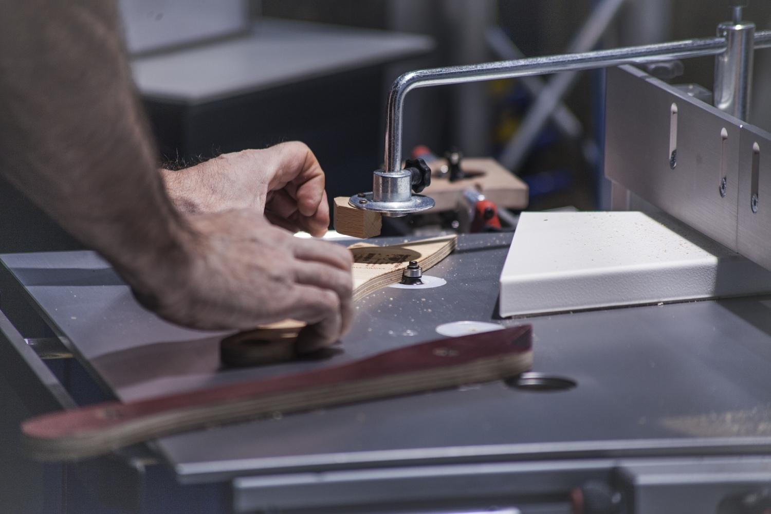 Woodworking Projects by Hand - Beginner: Cutting Boards